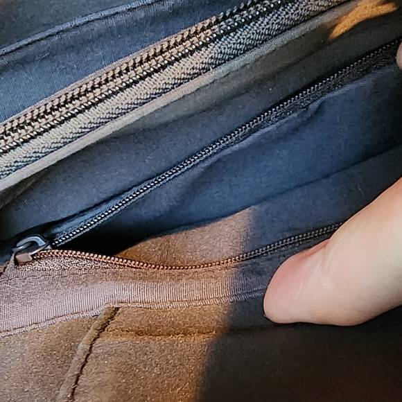 Mondani NY Rattan Style Bag - Picture 12 of 12